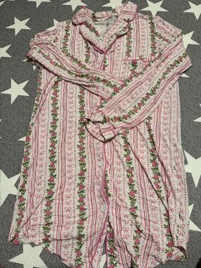 Women’s XS Bums and Roses Pink Floral Stripe Nightgown